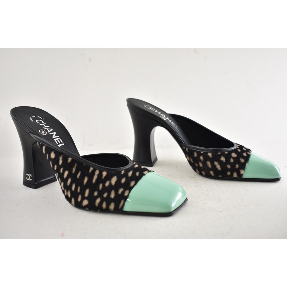 Chanel 26S Blazy Black White Pony Fur Green Square Toe Block Heel Pump Mule 38 - Picture 6 of 16